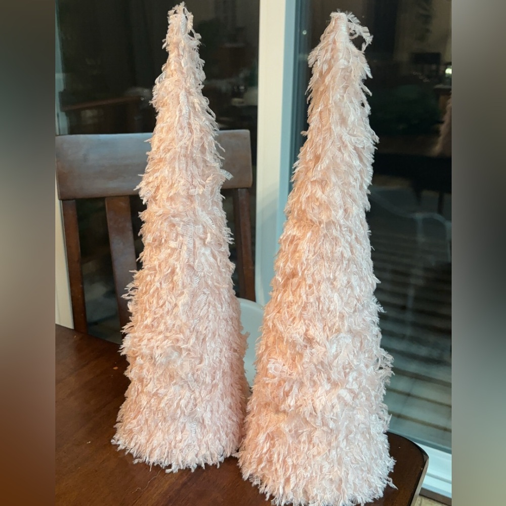 Large pink Christmas tree decor cone feathers